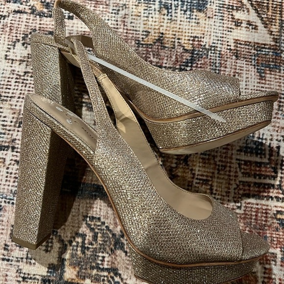 Pelle Moda Palma Slingback Sandals size 10 - Picture 1 of 5